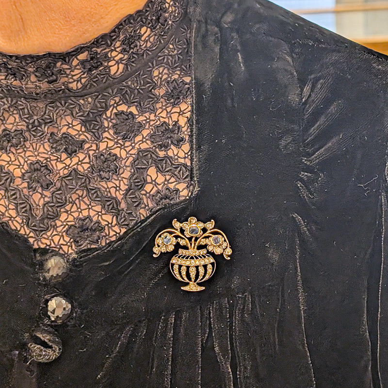 ジョージアンサファイア・ダイヤモンド・ジャルディネッティブローチ