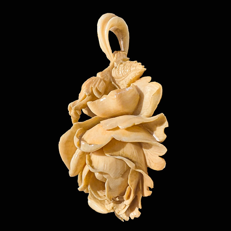 アイボリーローズペンダント